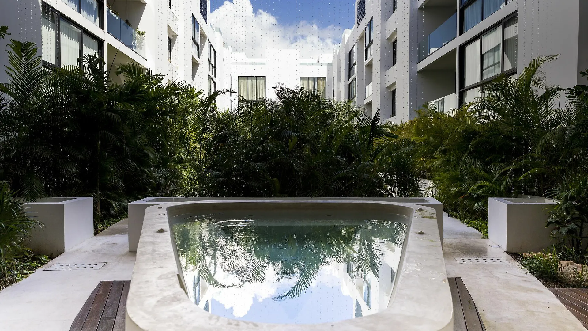 Anah Luxury Condos By Baitna Playa del Carmen Mexique